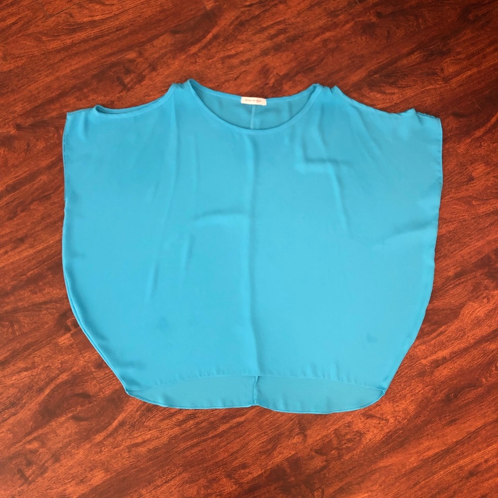 Blue peep shoulder blouse